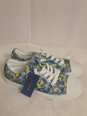 Tommy Bahama Blue-Green Floral Sneakers with Yellow Accents Size 7.5
